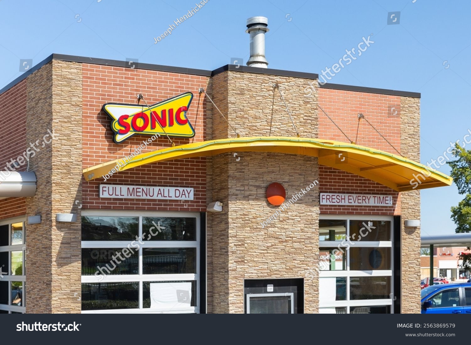 stock-photo-downers-grove-il-usa-october-sonic-drive-in-is-an-american-drive-in-fast-food-company-2563869579